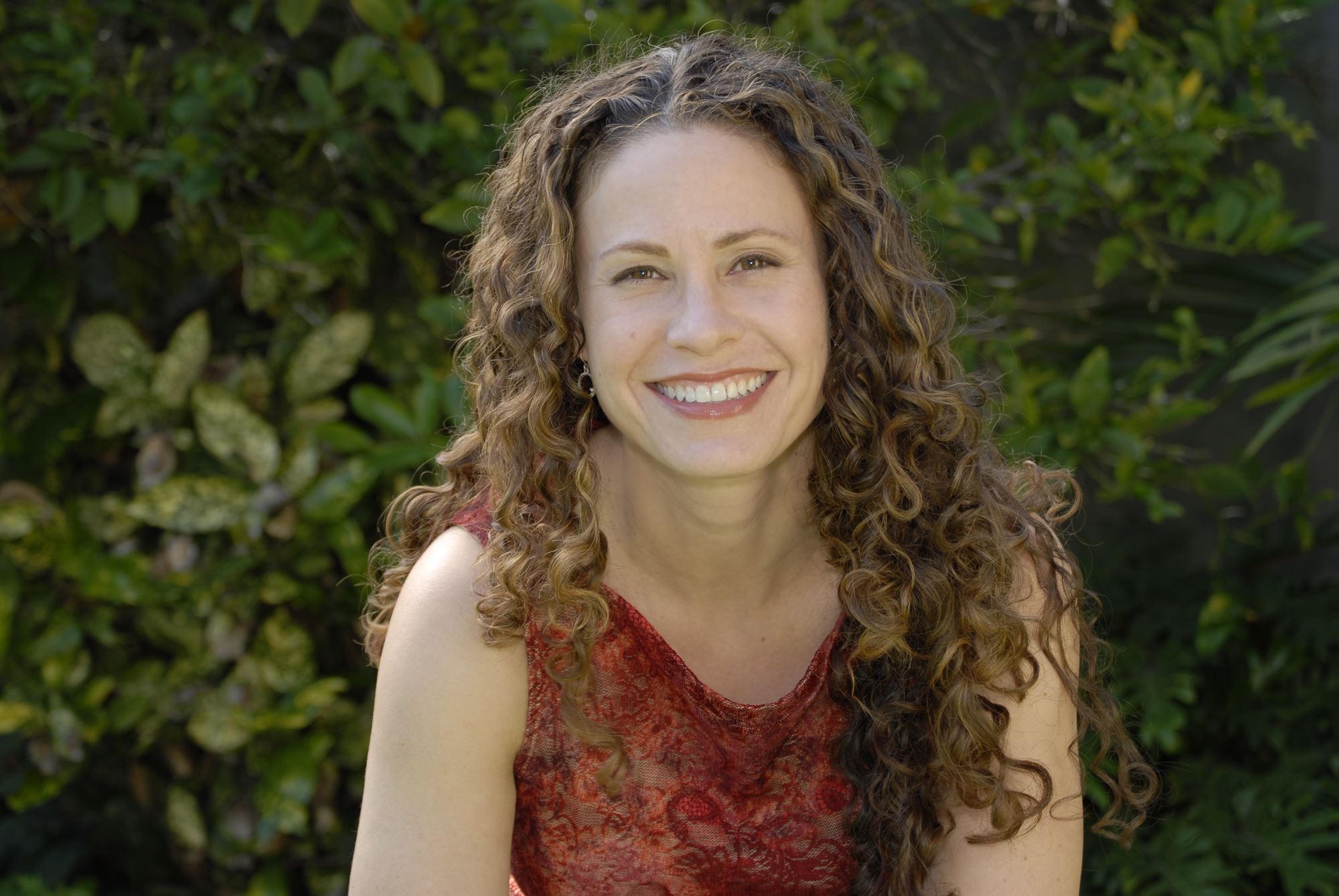 Lauren Anton Headshot